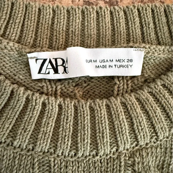 Zara Cable Knit Cropped Sweater Medium - Picture 2 of 7